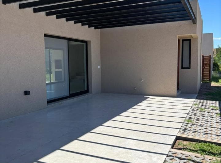Casa 2 Dorm. - Condominios Dm - Funes | Venta - 2