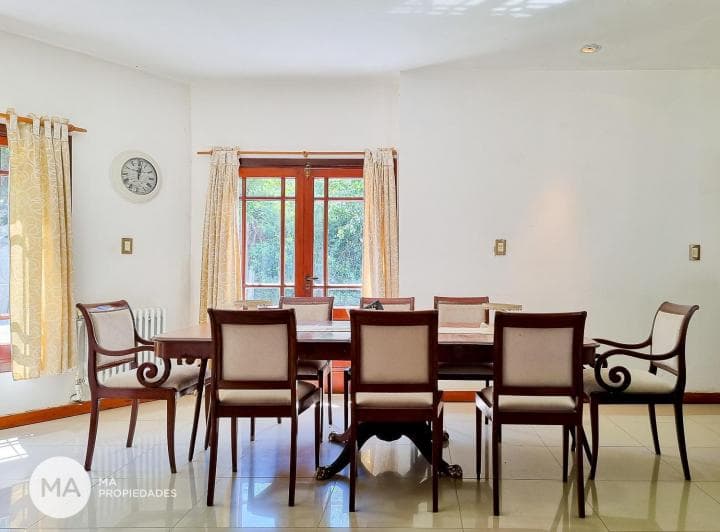 Casa 4 Dorm. con Jardín y Pileta - Profesional Country Club - Funes | Venta - 4