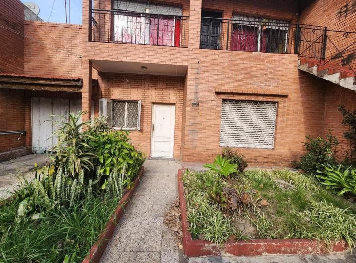 Casa en Venta Lavarello 1200 Sarandi - 2