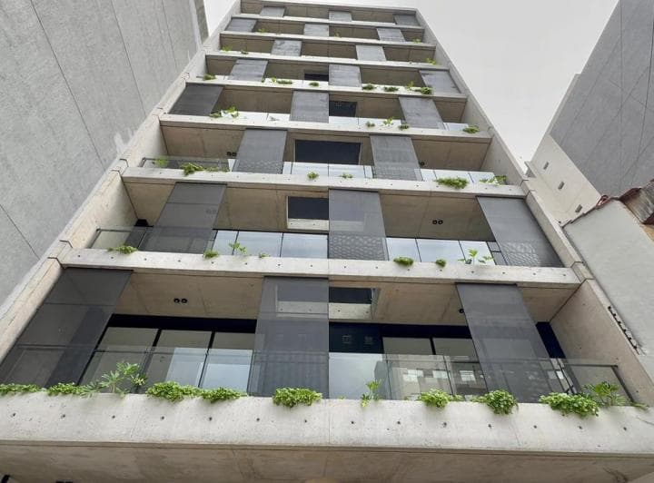 Moderno Departamento de 2 Ambientes en Venta en Morón - 2