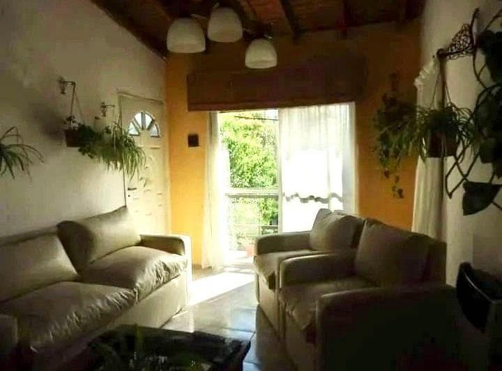 ¡Ideal Inversor! Tres Departamentos en un Mismo Lote – Excelente Ubicación - 2