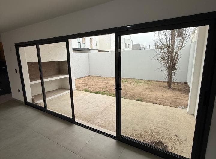 Casa en Venta 3 Dorm. - Manantiales - 5
