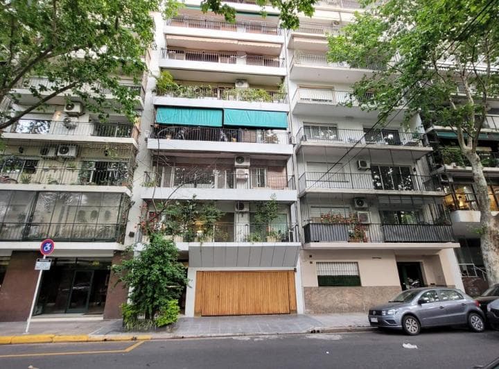 Palermo: 4 Amb. Balcón Calle + D/serv. + Cochera. R. de La India 2700 - 2