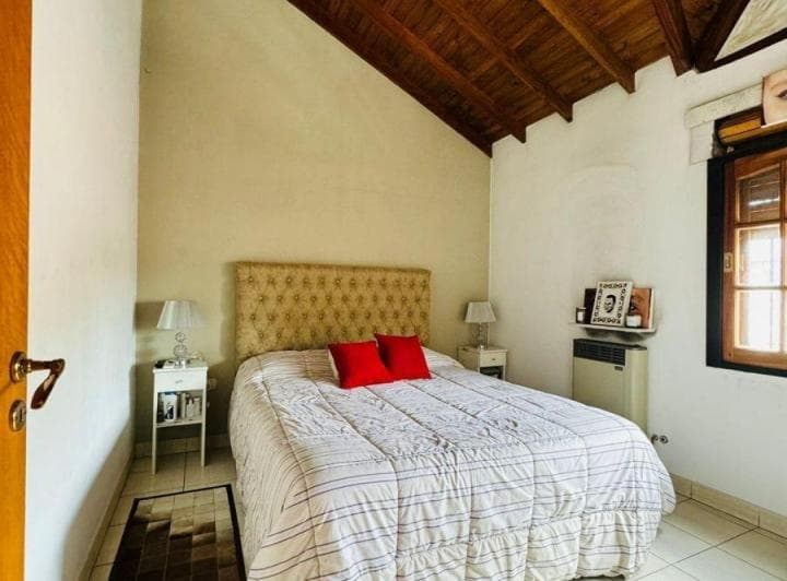 En Venta - Chalet 4 Ambientes Haedo Norte C/ Local - 2