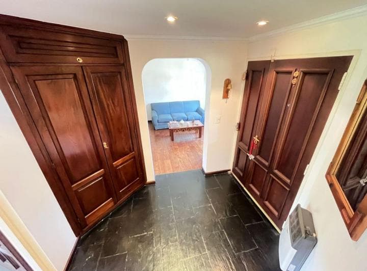 Hermoso Chalet de Solida Construccion en La Zona Exclusiva Residencial de Ituzaingó Norte. - 3