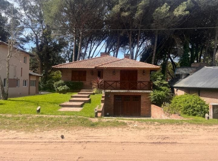 Casa en Venta Lasalle, Pinamar 5 Ambientes - 3