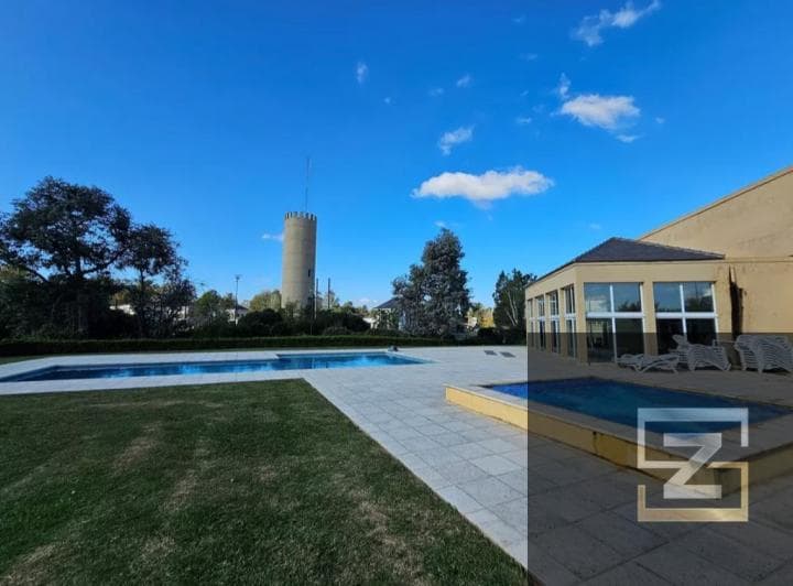 Doble Lote en Venta de 1400 m² Ubicado en Saint Thomas Este Oeste - 3