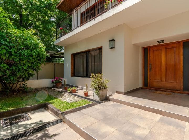 Importante Propiedad en Venta, Impecable Estado, Ubicada en Martínez de Av Libertador Al Río. - 2