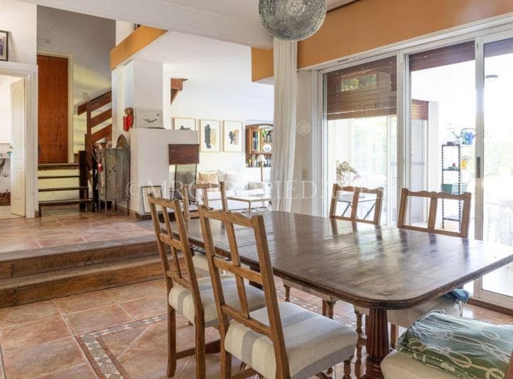 Casa con Gran Jardín y Muy Buen Acceso - 5