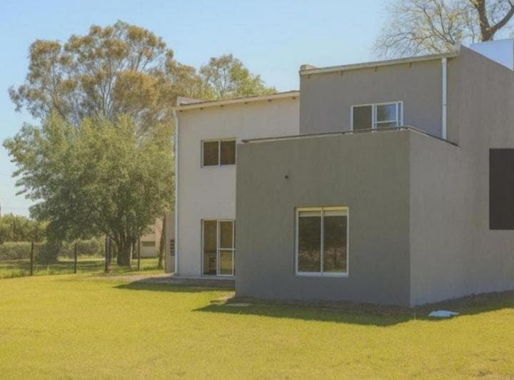 Casa a Estrenar en Barrio Cerrado La Candida de Tres Dorm. - La Plata L Brandsen - 4