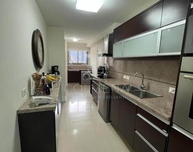 Venta y Alquiler de Moderno Apartamento de 3 Suites en Brava - 4