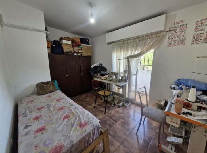 Venta - Casa Planta Alta - 2 Dorm. - Balcon - Barrio Bella Vista - 3