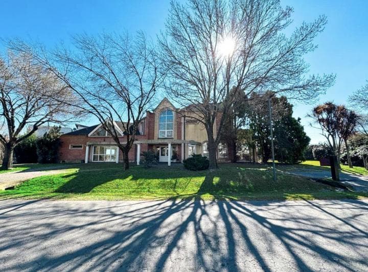 Ayres de Pilar Casa en Venta - 2