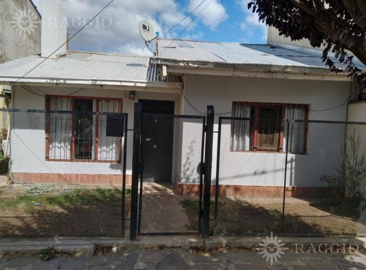Casa de 4 Ambientes en El Centro de El Bolsón (Ez - 44) - 3