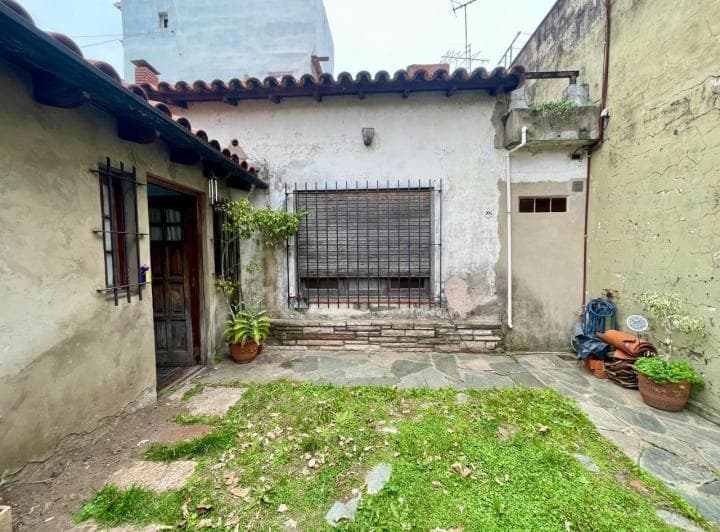 Gran Oportunidad! Casa en Lote Propio de 3 Ambientes - 2