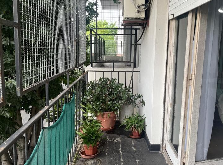 Dpto. 3 Amb. en Venta. 2° Do Piso por Escalera. Bajas Expensas - 3