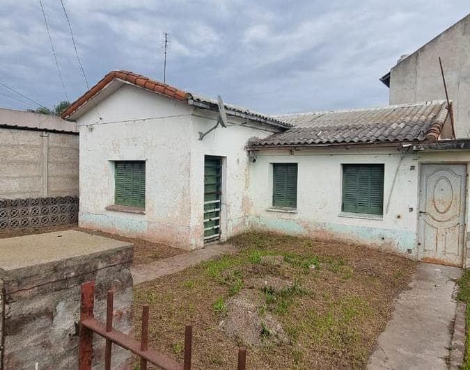 Casa en Longchamps con Escritura Para Vivienda o Uso Comercial Apto Credito. Rebajada! - 4