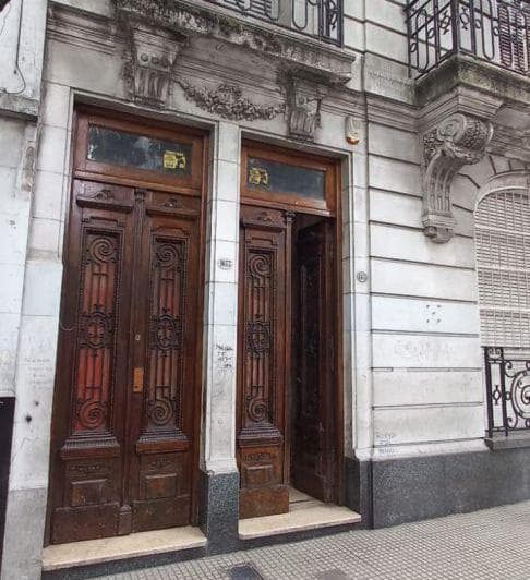 Casa de 2 Plantas Para Refaccionar - Oportunidad en Constitución - 2