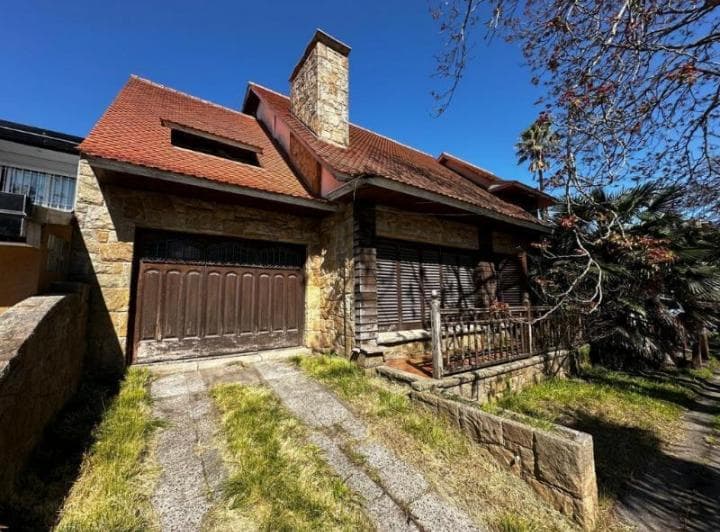 Vendo Parque Luro Chalet a Valor Lote de 20x30 a Reciclar - 3
