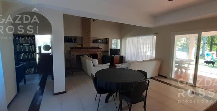 Venta de Casa - 4