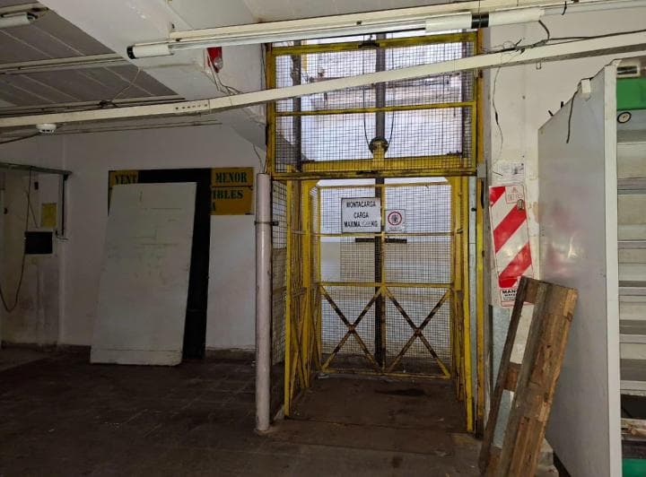 Espectacular Local Comercial en Alquiler - 2