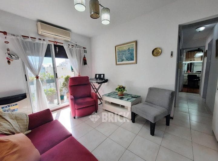 Av Jujuy Al 500 - Frente 44 m² Impec Balcon V/panoramica T/sol T/externo - 2