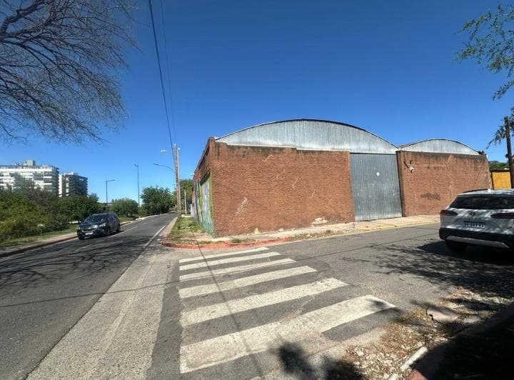 Oportunidad! Galpón S/ Av Costanera Sur. 760 m² Cub. 1293 m² Terreno C/ Salida a 2 Calles! - 4