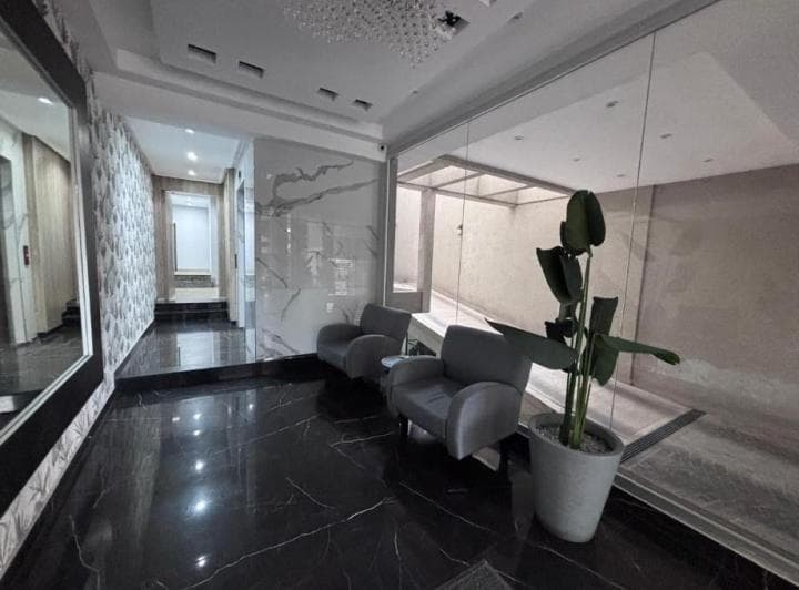 Departamento 3 Ambientes en Venta con 2 Cocheras, Edificio de Categoria - 2
