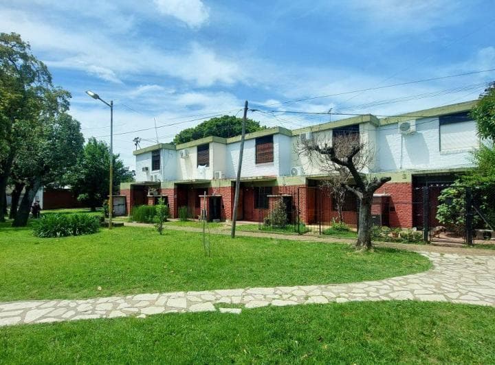Oportunidad Venta Casa 3 Ambientes 2 Baños - 2