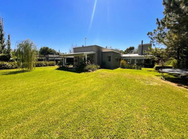 Casa en Chacras Los Raigales Sobre 5.000 m² Parque - 2