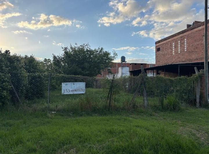 Venta - Terreno en Barrio Don Quijote - Roldán - 4