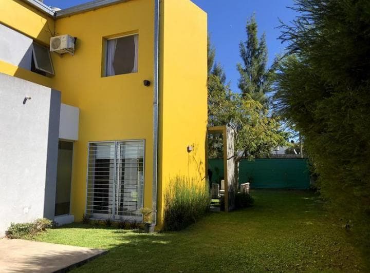 Casa en Venta en Barrio Angosto (Semi Cerrado) - 3