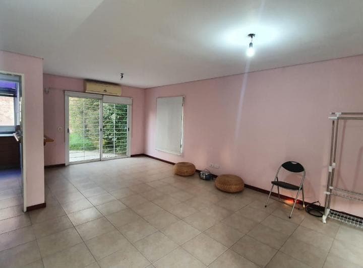 Excelente Duplex en Exclusivo Barrio Altos de Adrogué! - 2