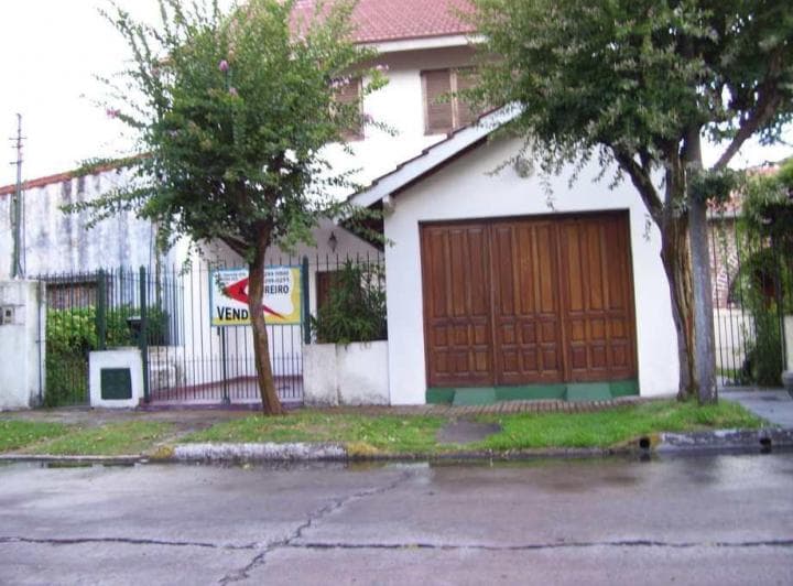 Chalet en PH Al Frente Ubicado a 600 m de La Estación - 2