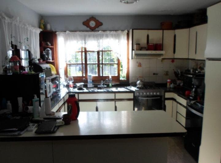 Casa en Rafael Calzada - 3