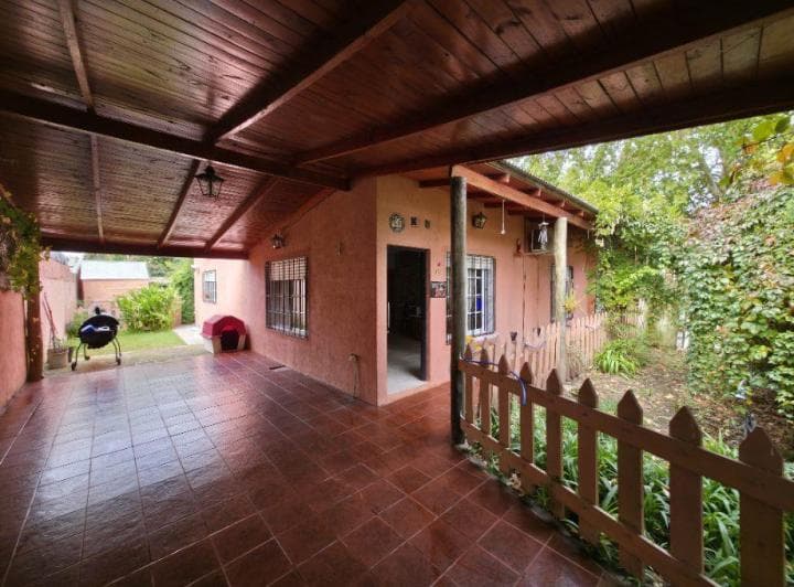 Casa en Glew - 2