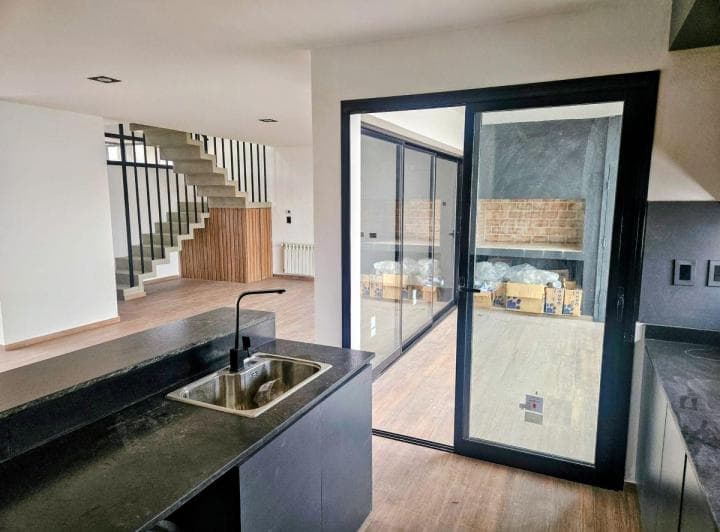 Duplex en Venta en Chacras del Norte - Barrio Cerrado Pegado a Circunvalación - 5