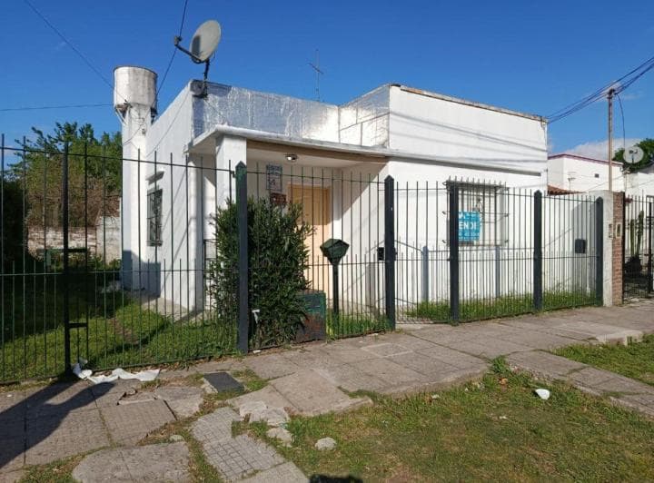Pelagio Luna 1224 Casa en Venta Oportunidad - 3