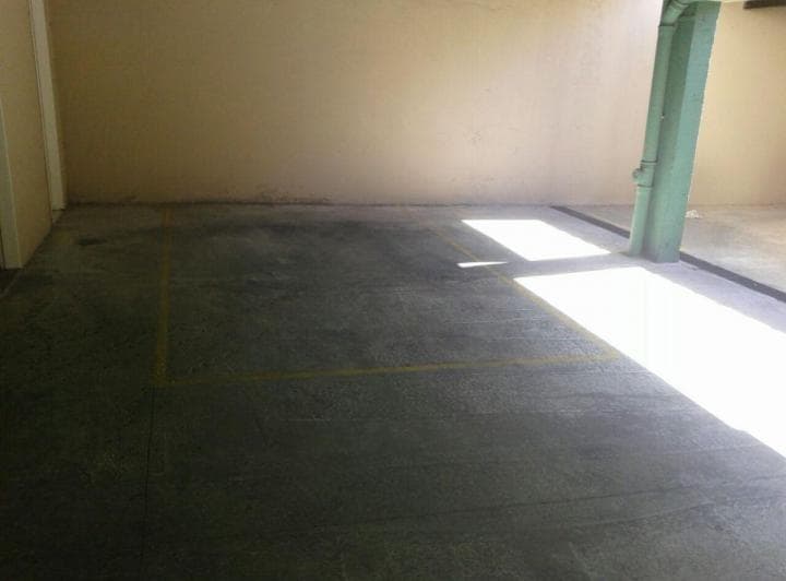 Oportunidad Venta de Cochera Caseros Centro - 4