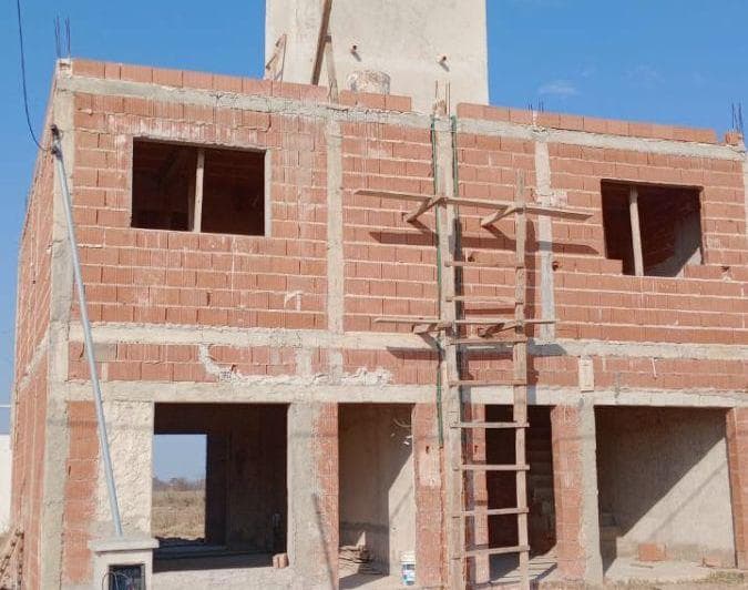 Dos PH de 90 m² Cada Uno con 2 Dorm. Sin Terminar, en Venta en La Ernestina - 3