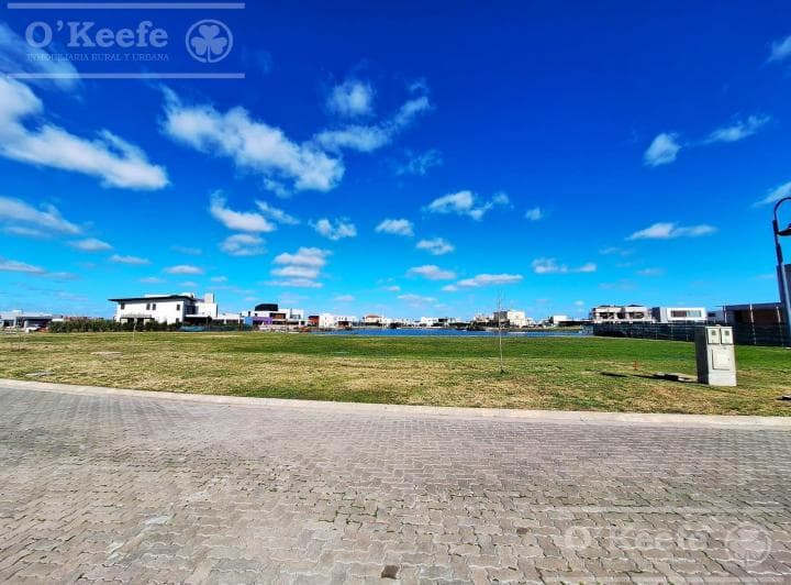Lote en Venta con Fondo a La Laguna - Posesión Inmediata en Villalobos - Pueblos del Plata. Hudson - 3