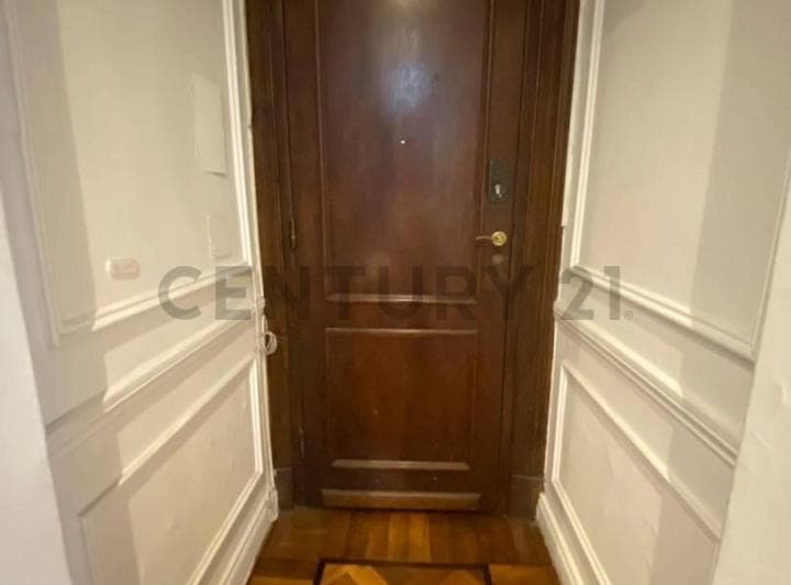 Departamento 6 Ambientes en Pleno Centro - 2