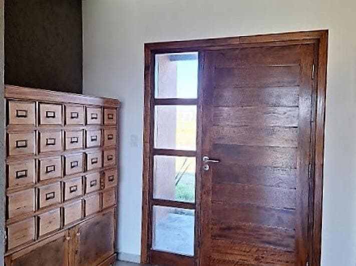 Casa a Estrenar en Lote de Mil m Cuadrados. N°132 - 5
