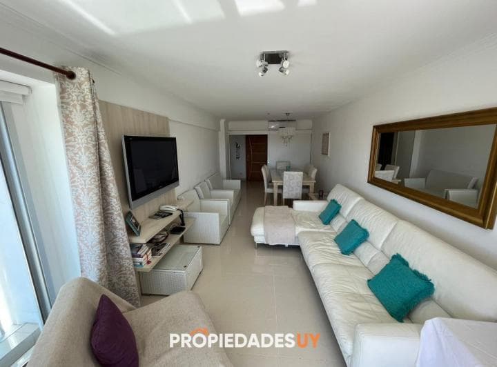 Apartamento en Alquiler Miami Boulevard, 2 Dorm. - 3