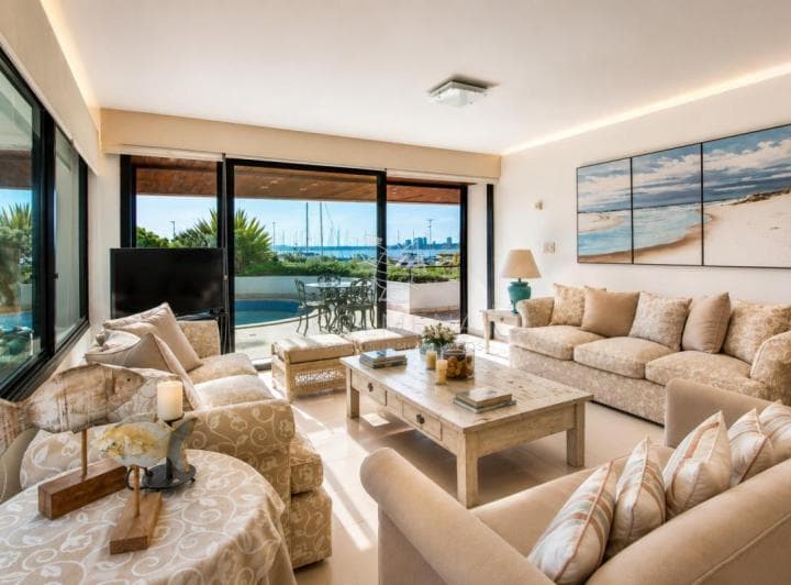 Sólido Apartamento en Venta, Península, Punta del Este, 3 Dorm.. - 4