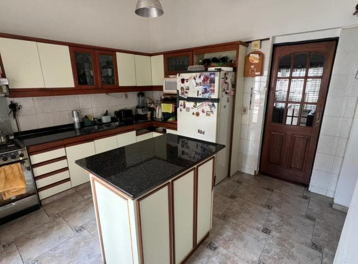 PH 4 Ambientes con Cochera y Patio en Venta en Wilde - 3