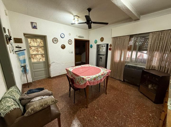 Casa en Venta con Local - Villa Celina - 3