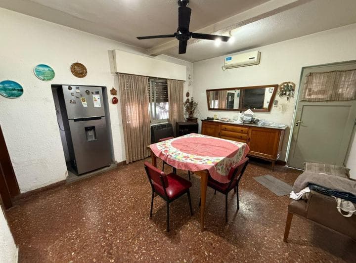 Casa en Venta con Local - Villa Celina - 2