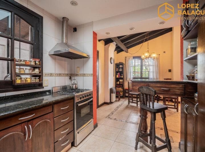 Casa 4 Ambientes con Piscina en Ciudad Evita Apto Crédito - 4