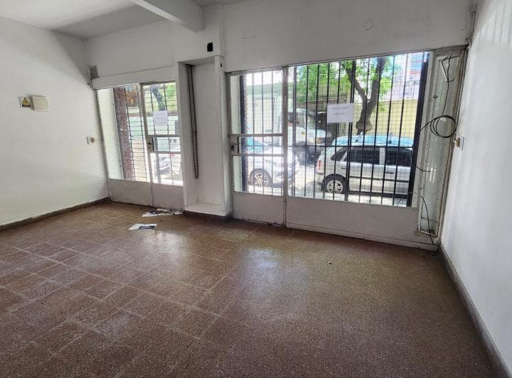 Local Comercial a La Calle Doble Vidriera en Venta San Cristobal - 5